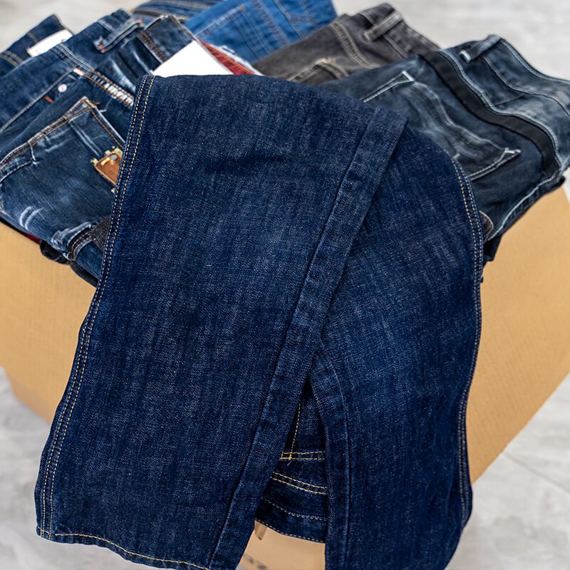 Exploring Fashion's New Trend: The Revival of the Second-Hand Pants Market