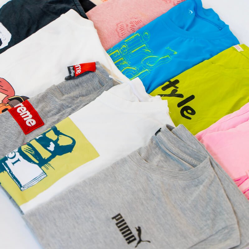 Exploring the World of Second Hand Clothes: Advantages and Sustainability with Factory Outlet Finds