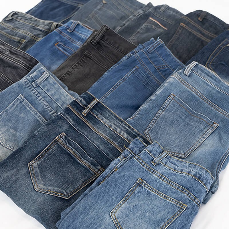 Exploring Fashion's New Trend: The Revival of the Second-Hand Pants Market