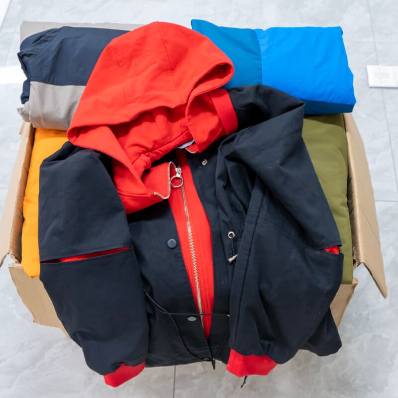 Exploring the Charm of Men's Secondhand Vintage Clothes: Why Choose Vintage?