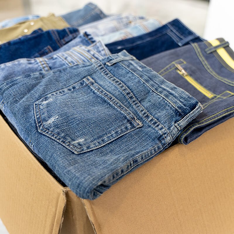 A Journey into the Charms of Secondhand Vintage Clothing
