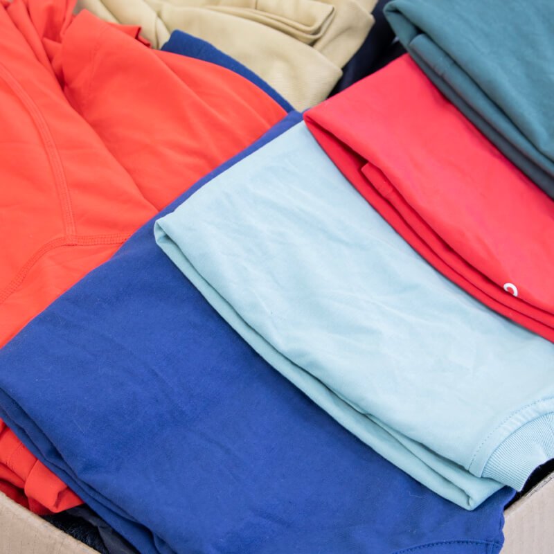 The Growing Demand for Chinese Secondhand Vintage Clothing in the Middle East