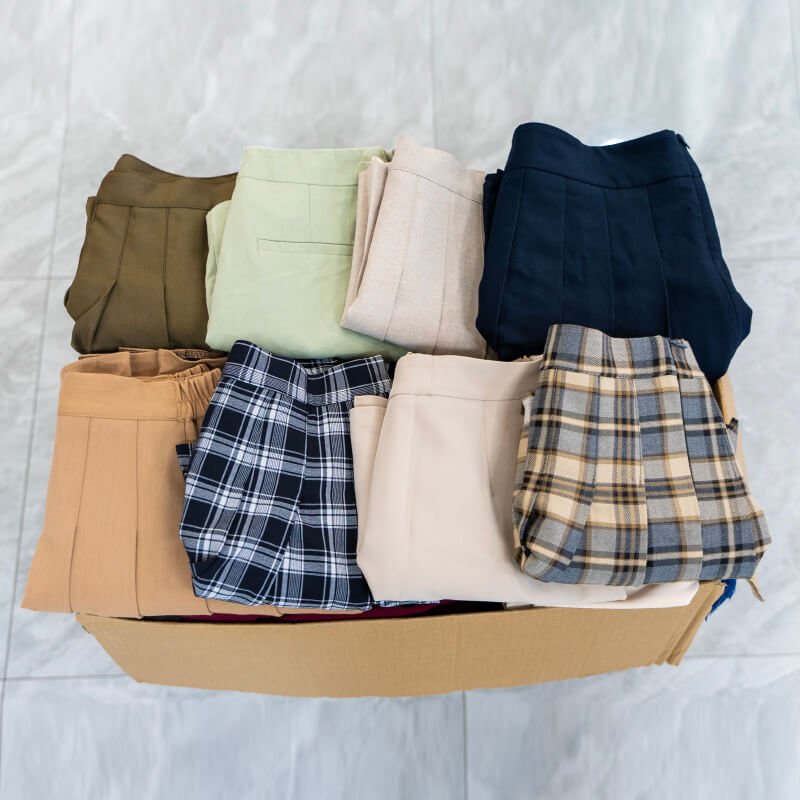 A Journey into the Charms of Secondhand Vintage Clothing
